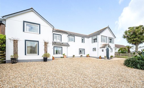 House in Gillan, Mawgan, England 1