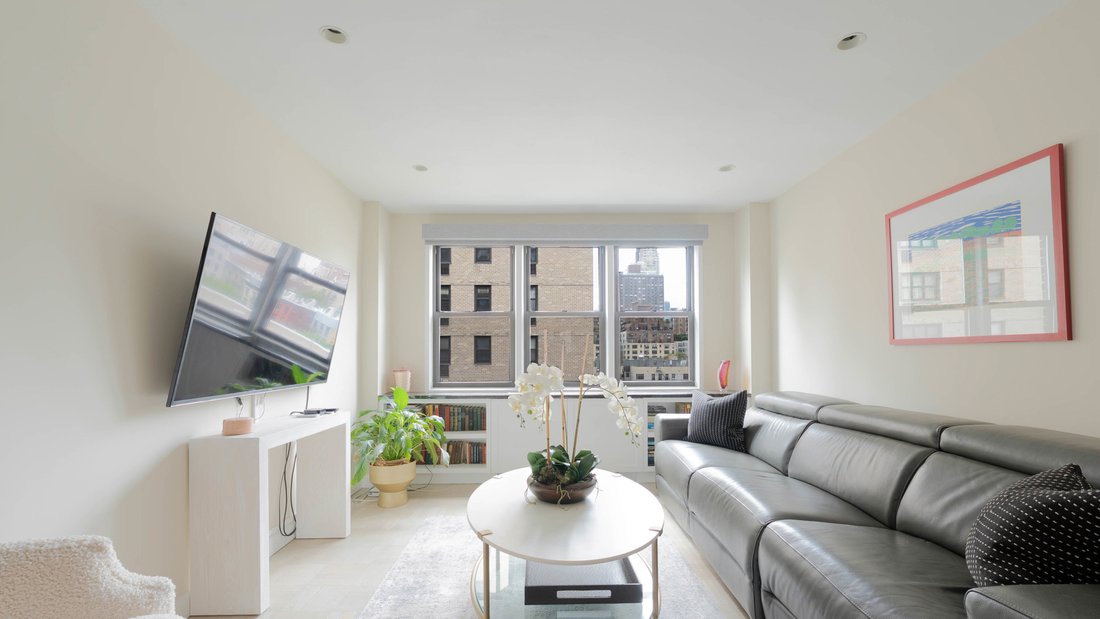 Co Op in New York, New York, United States 2 - 17844732