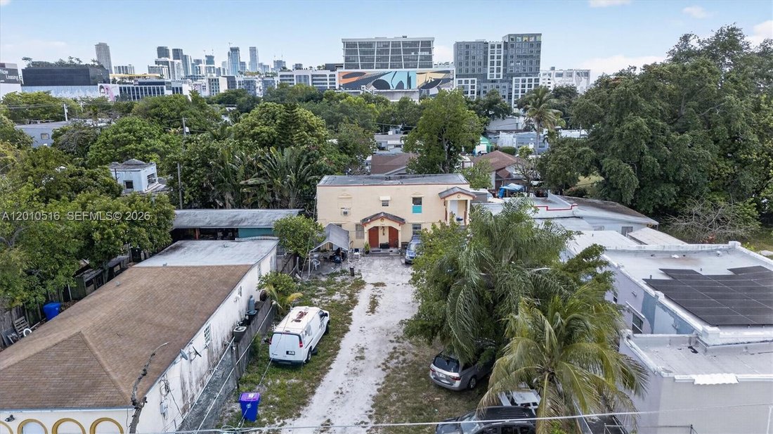 House in Miami, Florida, United States 3 - 17843951