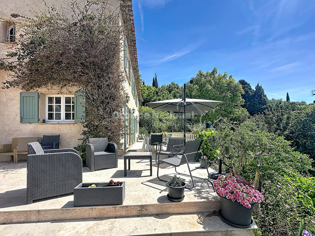 Villa in Cabris, Provence-Alpes-Côte d'Azur, France 1 - 17844769