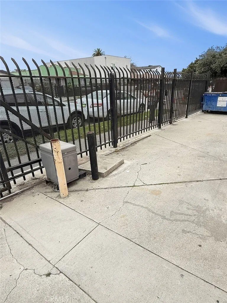 Los Angeles, California, United States 2 - 17278409