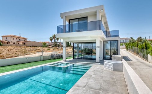 Villa in Aradippou, Larnaca, Cyprus 1