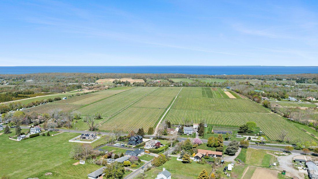 Land in Southold, New York, United States 5 - 17844739
