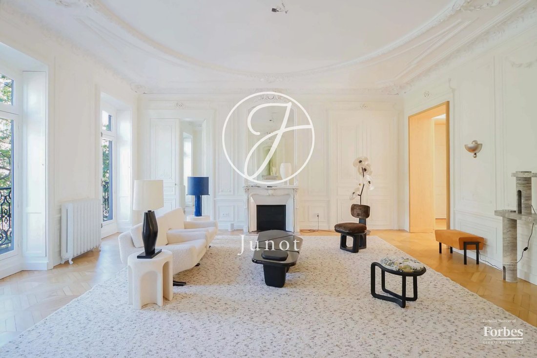 Apartment in Elysées-Madeleine, Paris 8e Arrondissement, Paris 3 - 17844418