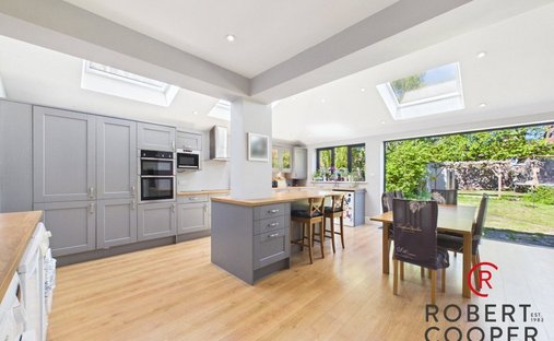 House in South Ruislip, Hillingdon, England 1