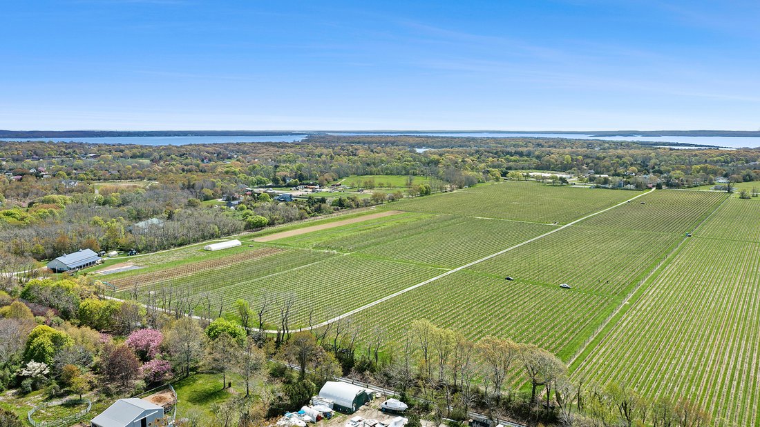 Land in Southold, New York, United States 3 - 17844739