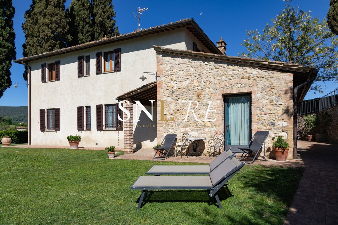House in San Gimignano, Tuscany, Italy 4 - 17847488