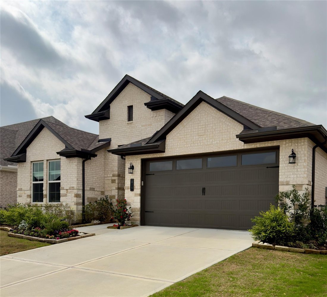 House in Willis, Texas, United States 1 - 17849726