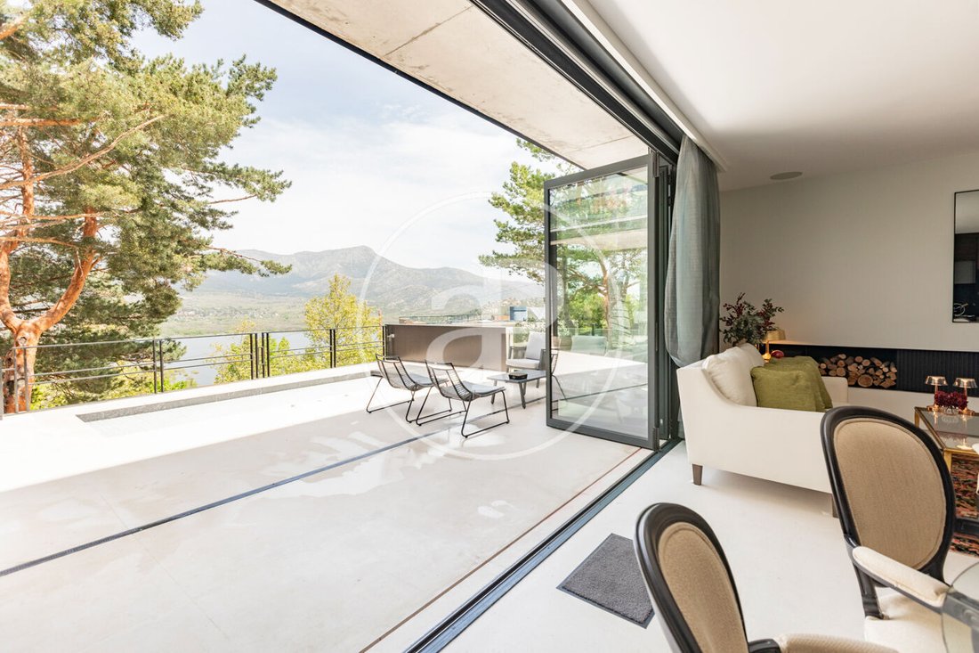 Villa in Collado Mediano, Comunidad de Madrid, Spain 2 - 15835353