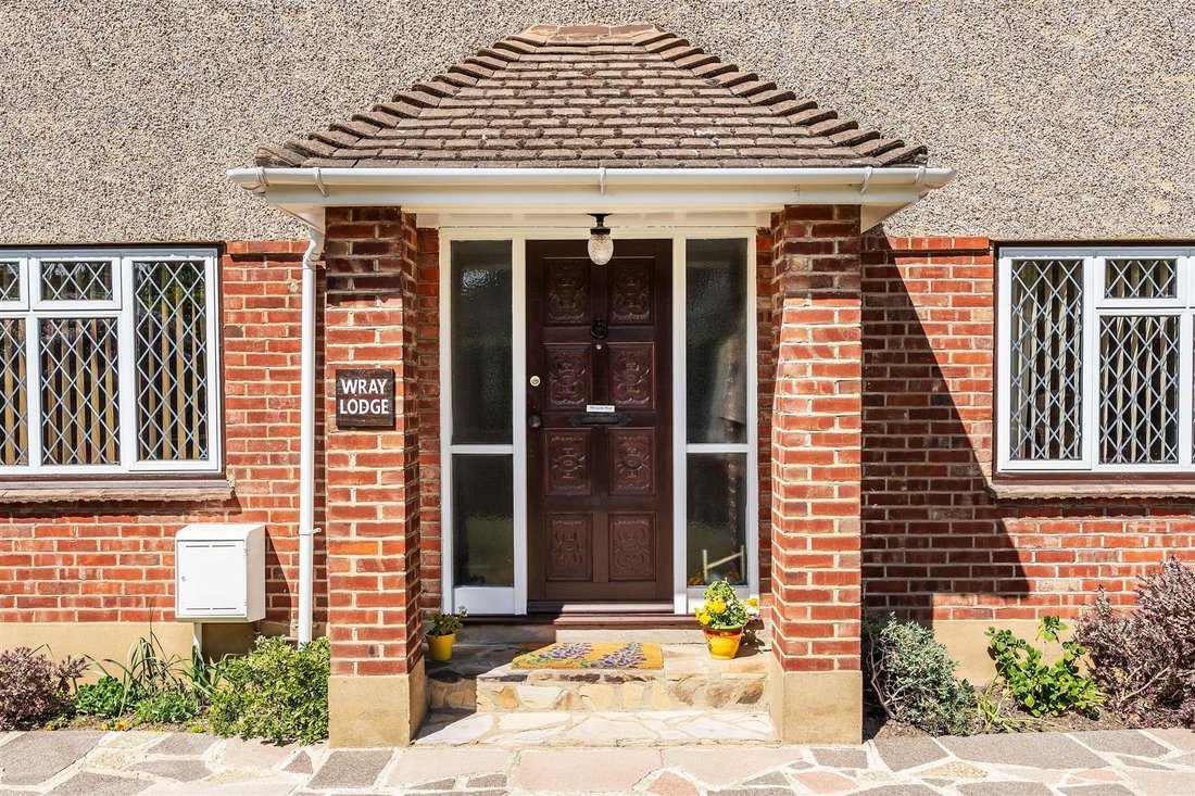 House in London Borough of Sutton, England 5 - 17849510