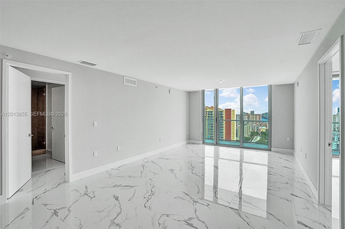 Condo in Sunny Isles Beach, Florida, United States 2 - 17849695