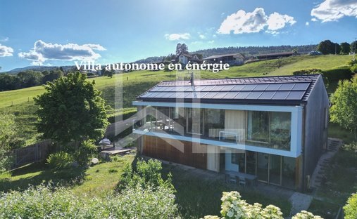 Casa a Arzier-Le Muids, Vaud, Svizzera 1