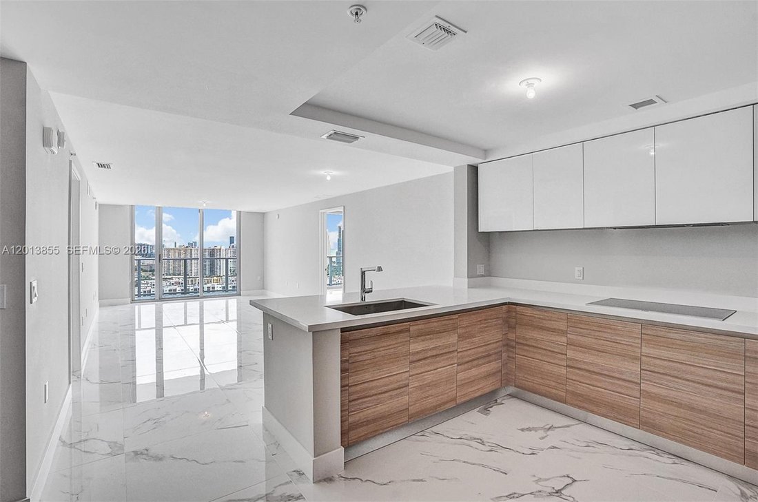 Condo in Sunny Isles Beach, Florida, United States 1 - 17849695
