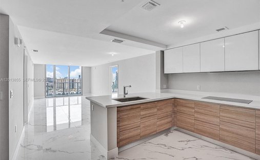 Condo in Sunny Isles Beach, Florida, United States 1