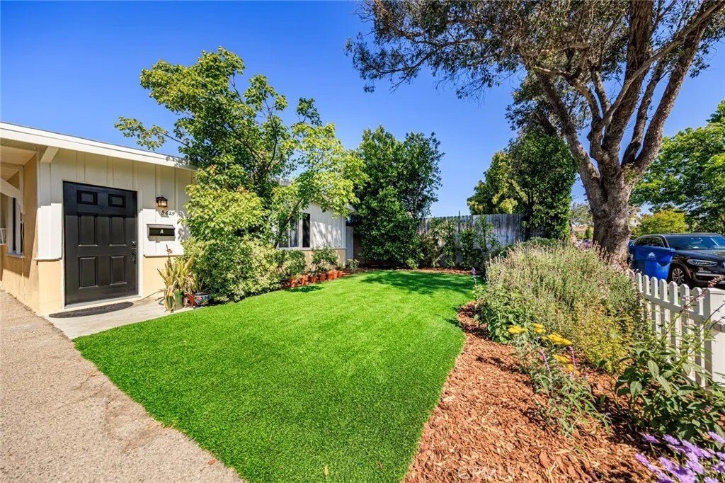 Los Angeles, California, United States 1 - 17849765