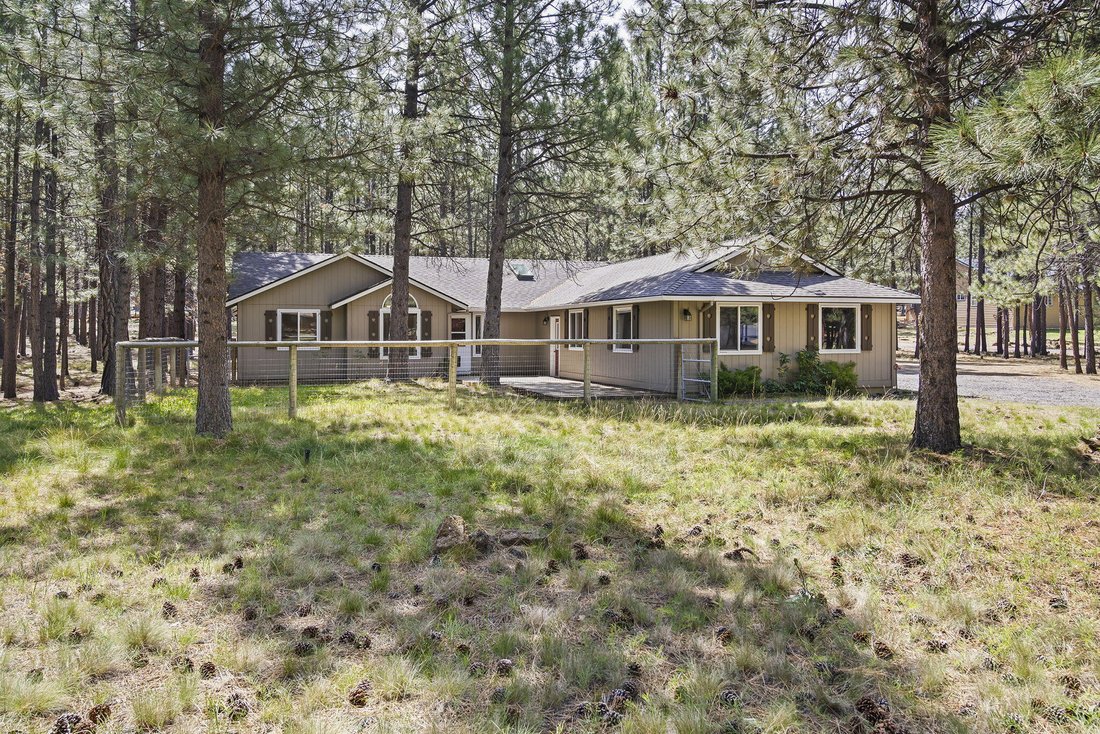 House in Sisters, Oregon, United States 1 - 17849757