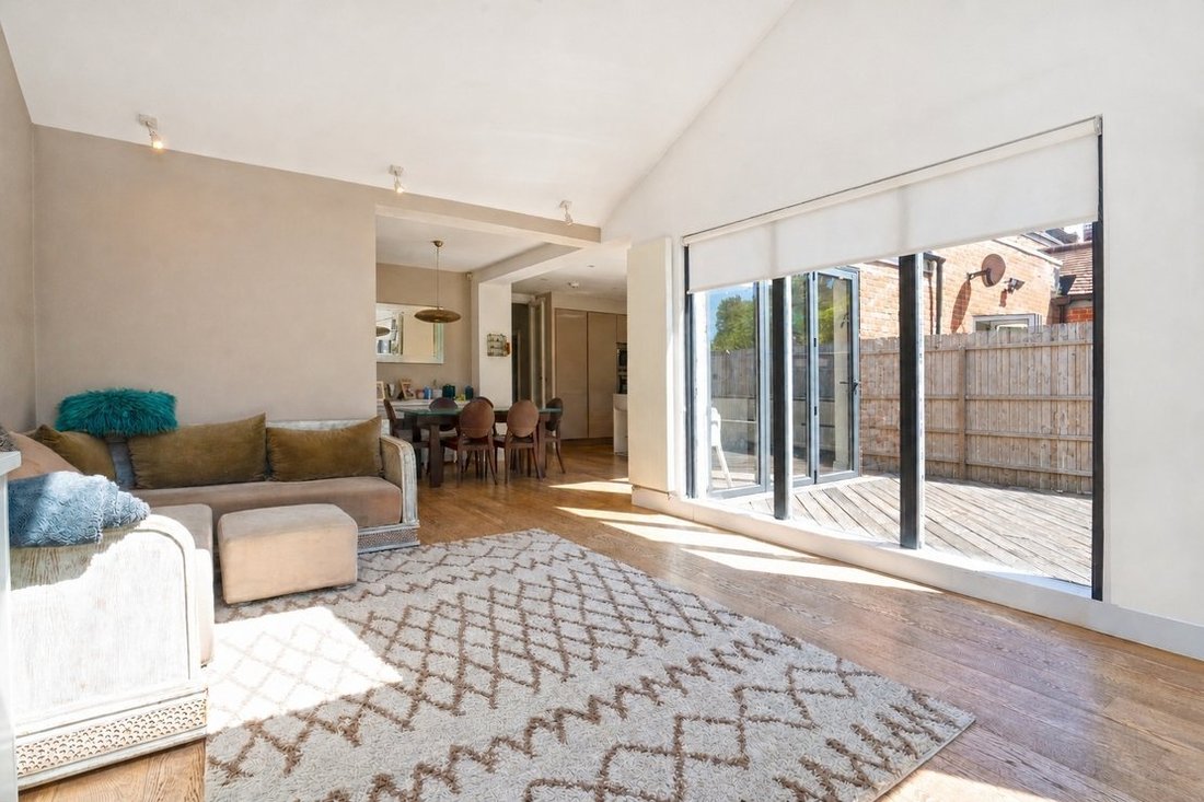 Apartment in Willesden Green, Brent, England 5 - 17459970