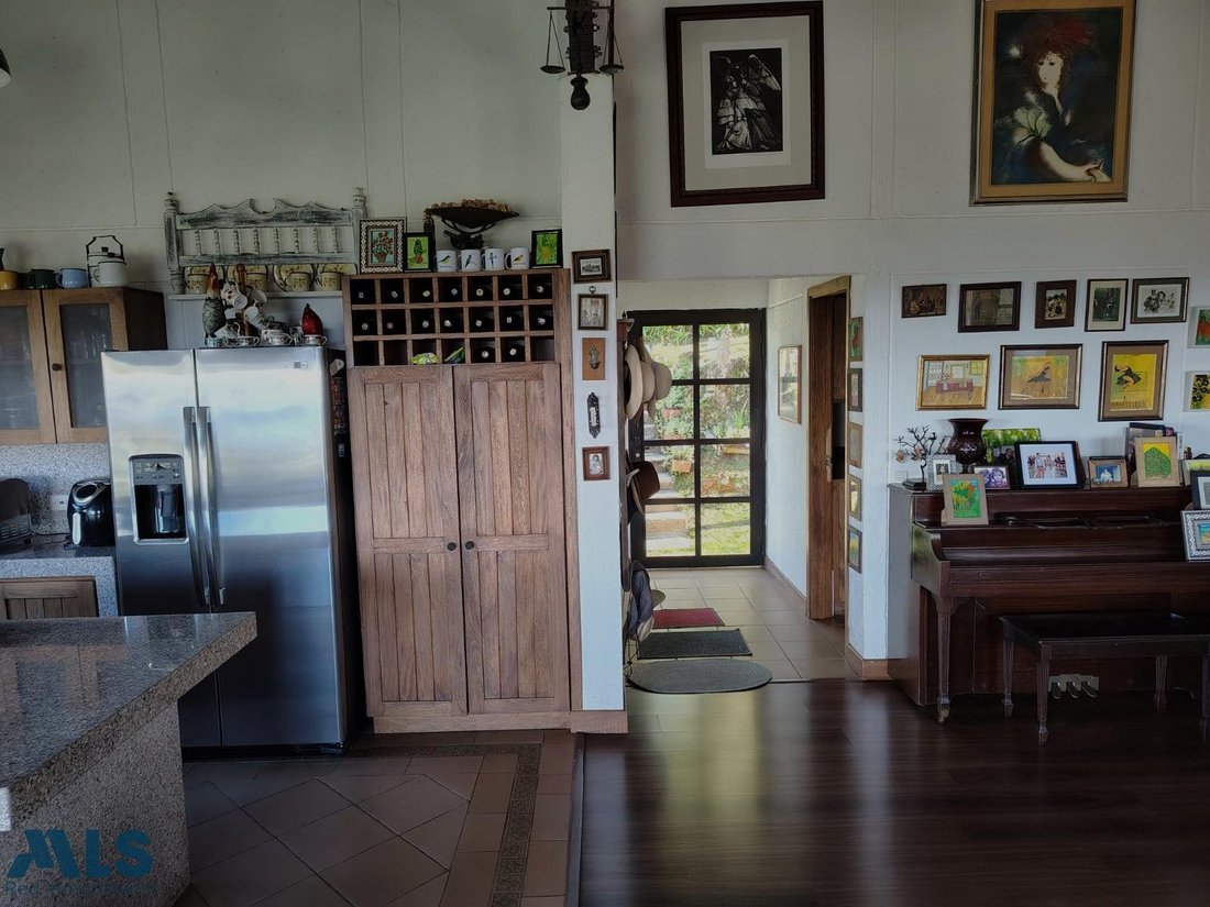 House in Santa Elena, Antioquia, Colombia 4 - 17849842