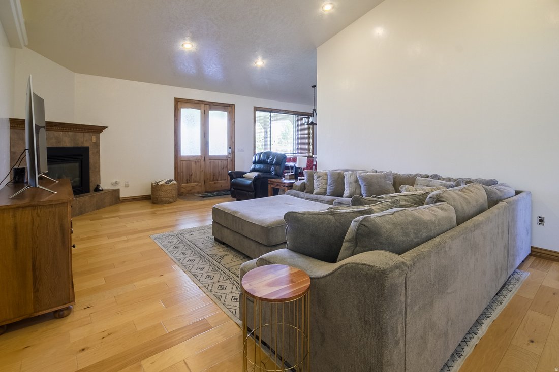 House in Vernal, Utah, United States 4 - 17849578