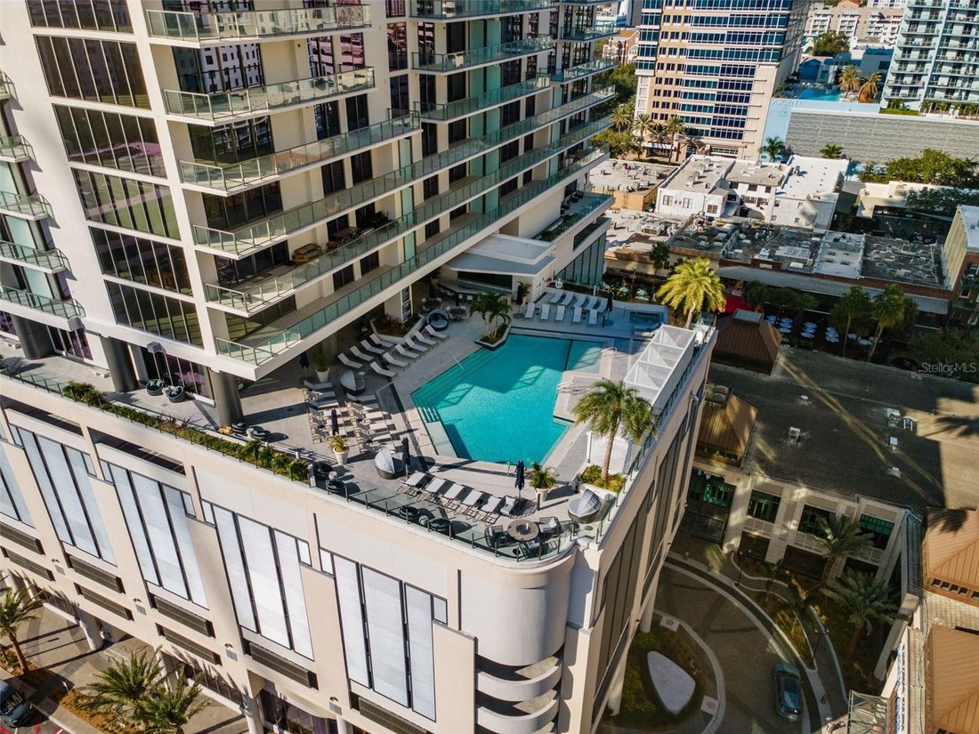 Condo in St. Petersburg, Florida, United States 2 - 17849624