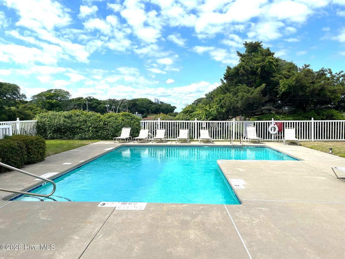 Condo in Pine Knoll Shores, North Carolina, United States 4 - 17846331
