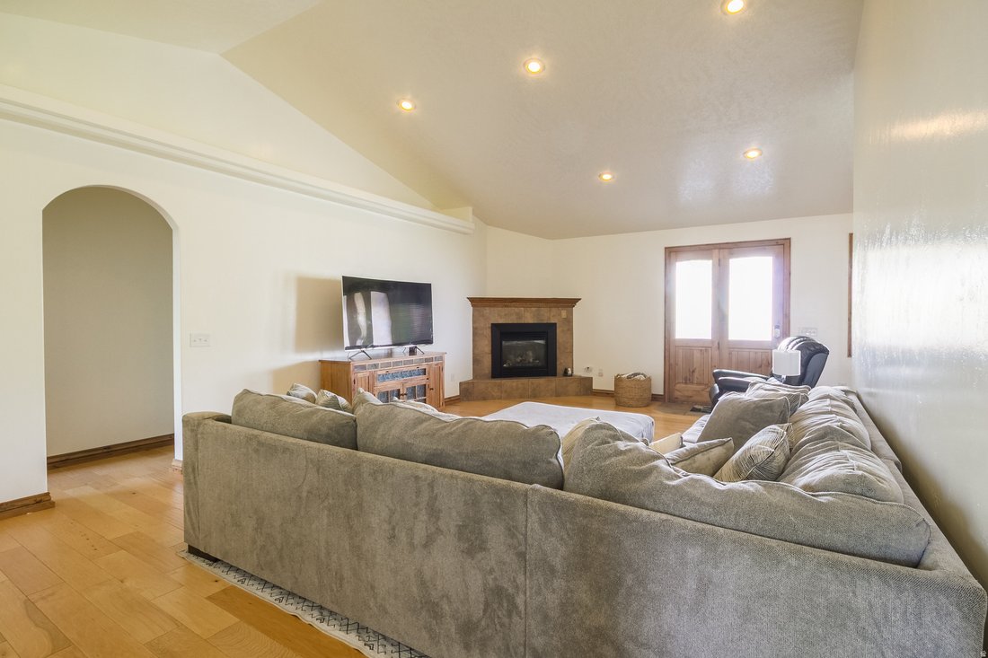 House in Vernal, Utah, United States 3 - 17849578