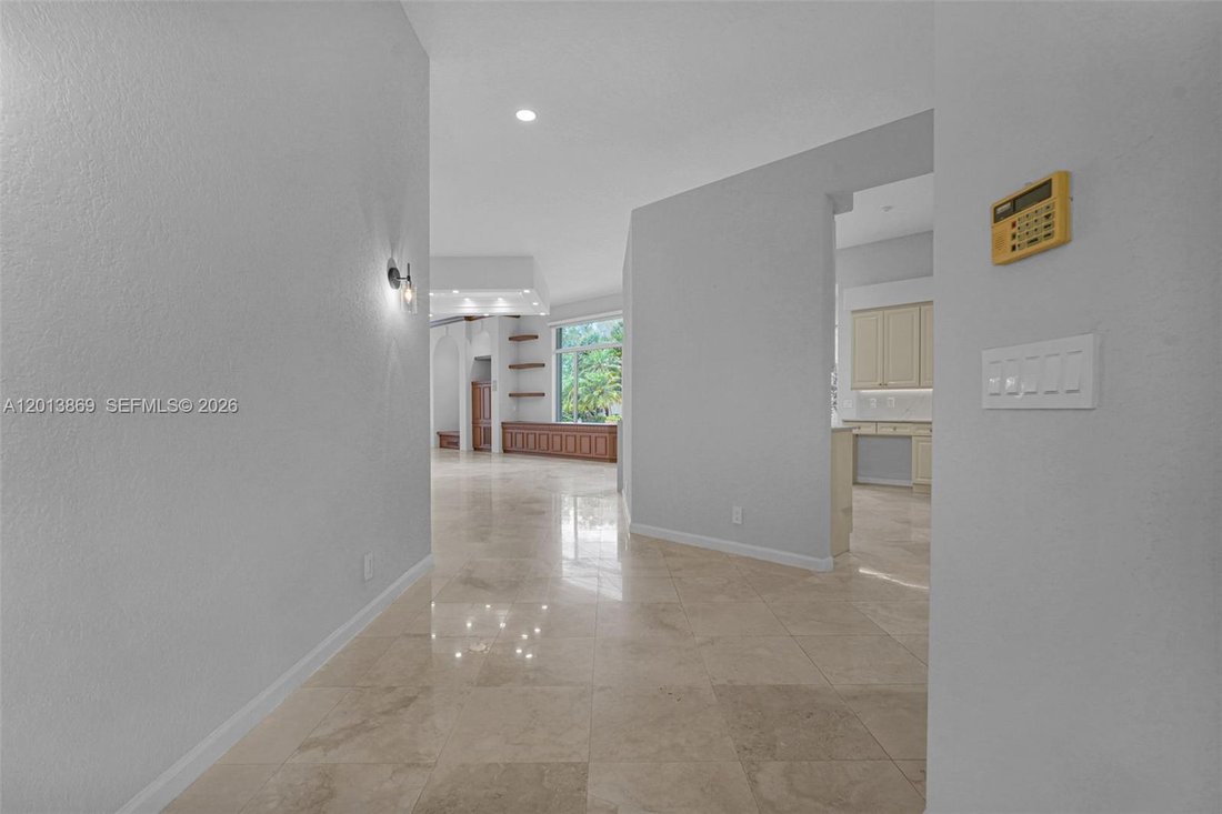 House in Weston, Florida, United States 3 - 17849692