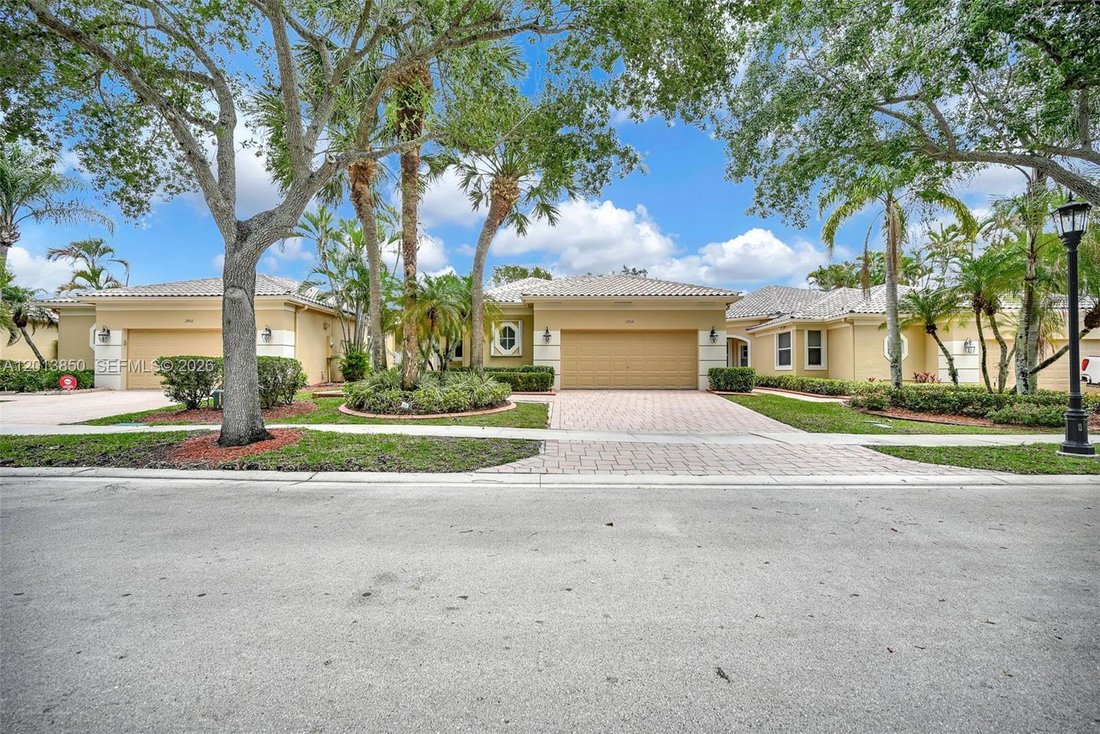House in Weston, Florida, United States 1 - 17849709