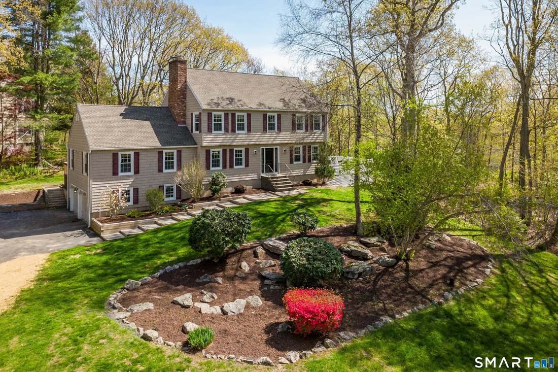 House in Newtown, Connecticut, United States 1 - 17849634