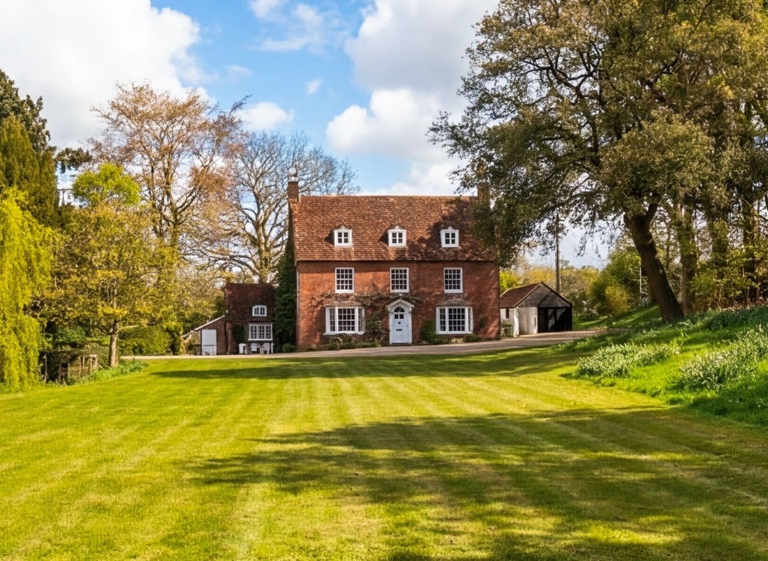 House in Essex, England 1 - 17850241
