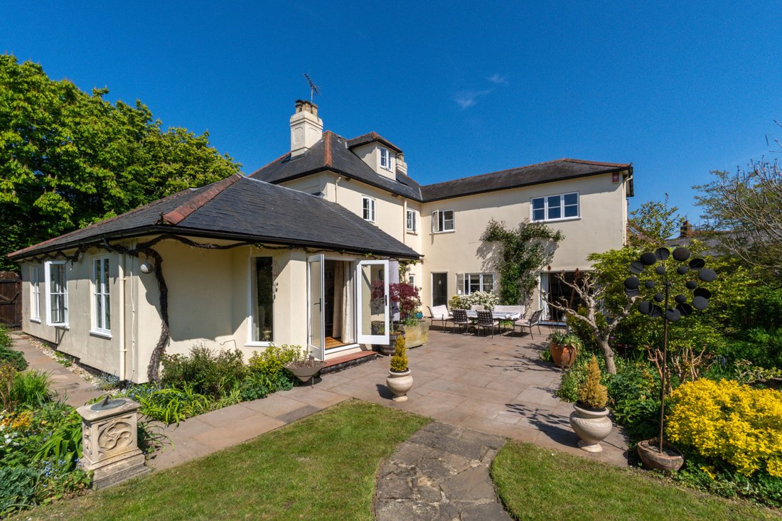 House in Little Hadham, England 2 - 17850247