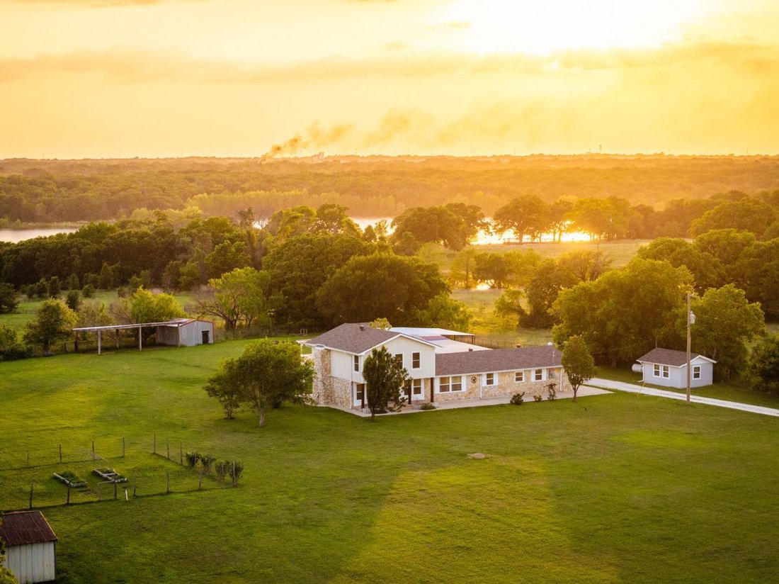 House in Waco, Texas, United States 1 - 17850272