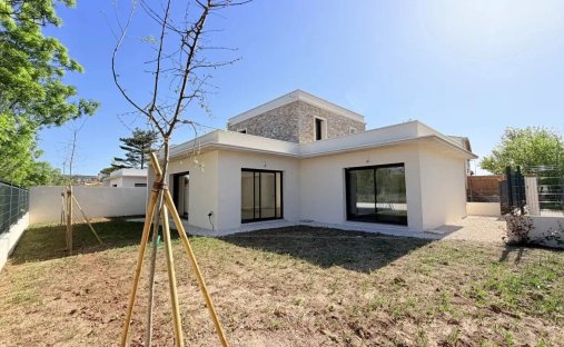 House in Pourrieres, Provence-Alpes-Côte d'Azur, France 1