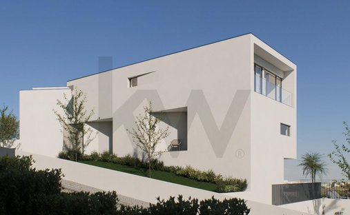 House in Gondomar (Sao Cosme), Valbom e Jovim, Porto District, Portugal 1