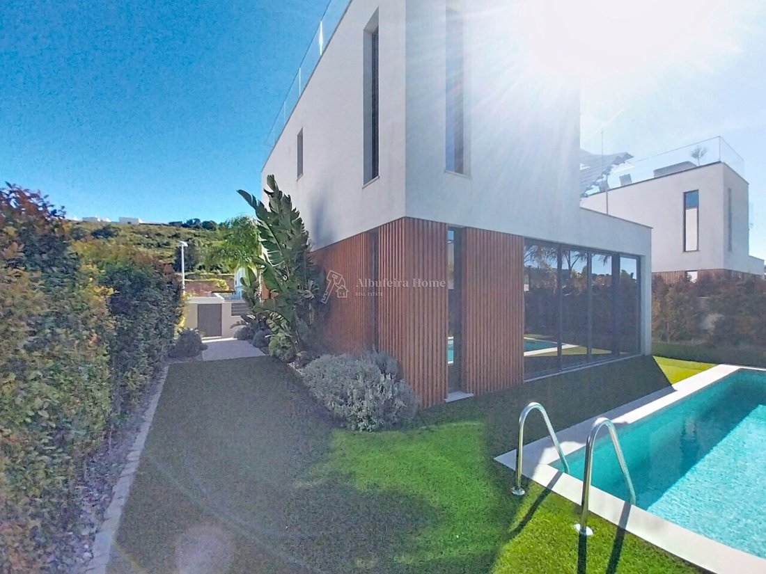 House in Praia dos Pescadores, Olhos de Agua, Portugal 5 - 17850175