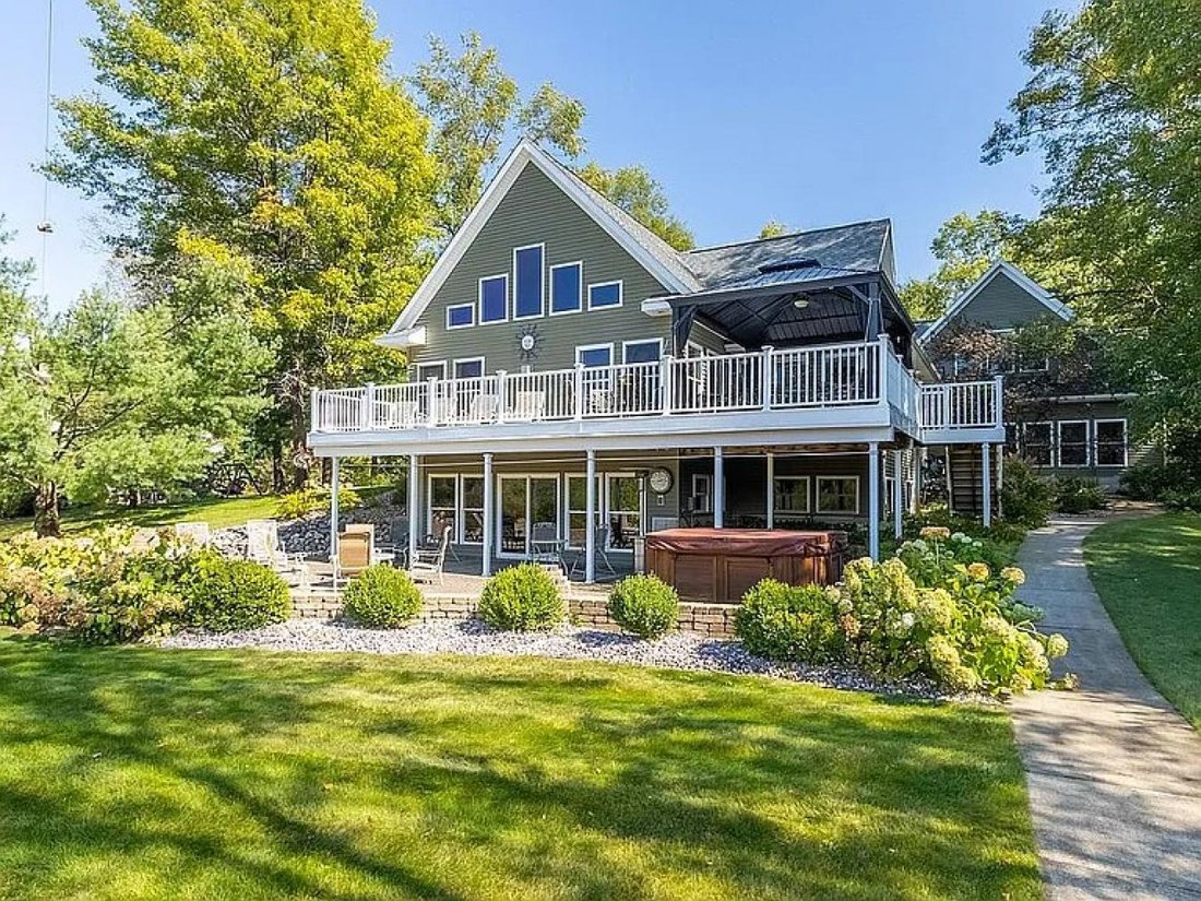 House in Harrison, Michigan, United States 1 - 17652628