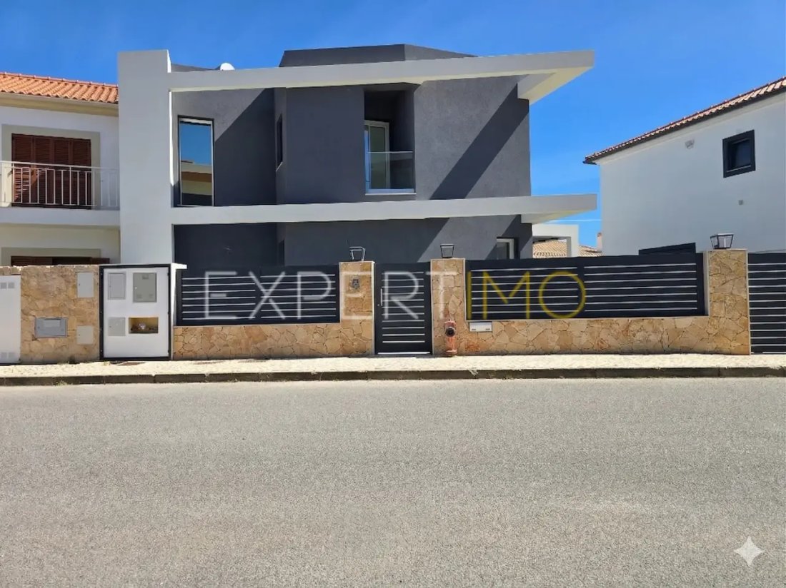 House in Mexilhoeira Grande, Algarve, Portugal 2 - 17850183