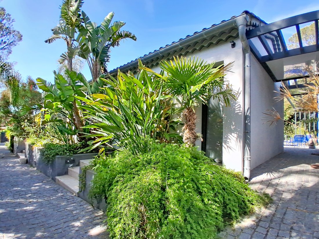 House in Le Dramont-Agay-Anthéor-Le Trayas, Saint-Raphaël, France 3 - 17850072