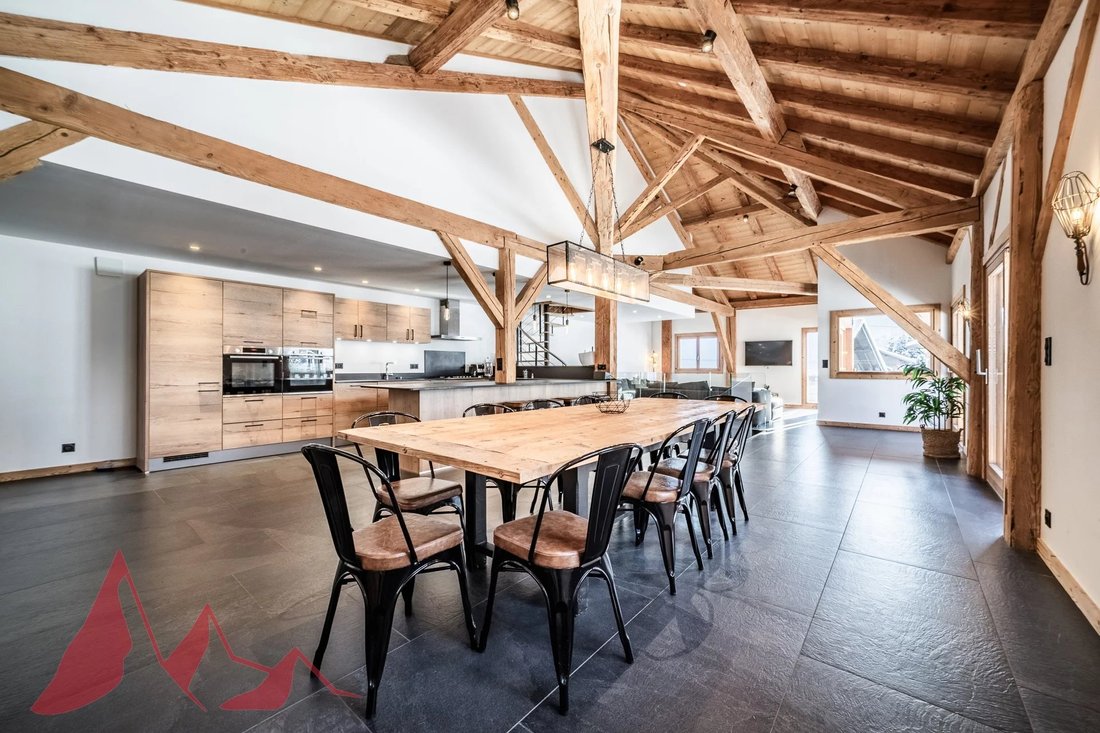 Chalet in Morzine, Auvergne-Rhône-Alpes, France 1 - 17082941