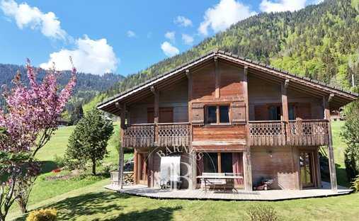 Chalet in Essert-Romand, Auvergne-Rhône-Alpes, France 1
