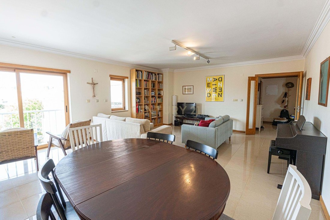 Apartment in Paco de Arcos, Lisbon, Portugal 3 - 17850158