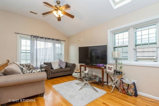 Chicago, Illinois, United States 2 - 17849894