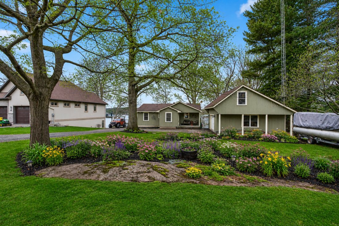 House in Mallorytown, Ontario, Canada 4 - 17850110