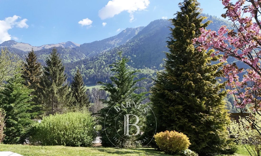 Chalet in Essert-Romand, Auvergne-Rhône-Alpes, France 4 - 15444695