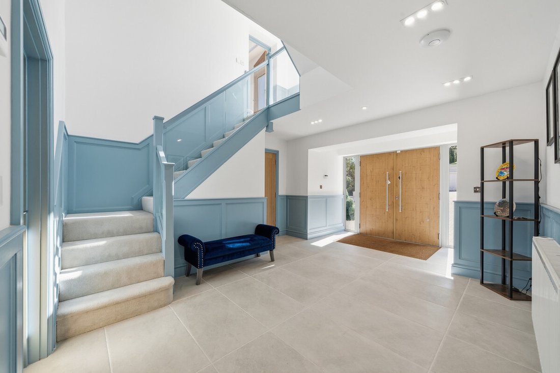 House in Woodborough, England 4 - 17850253