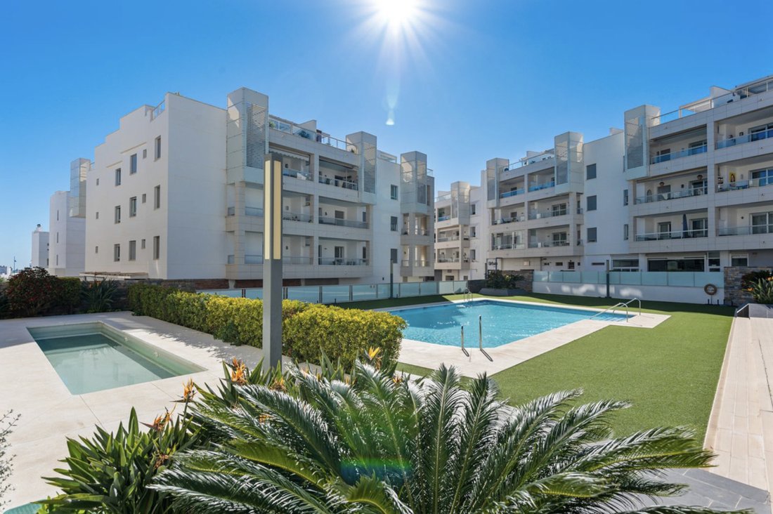 Penthouse in San Pedro de Alcantara, Andalusia, Spain 2 - 17850290