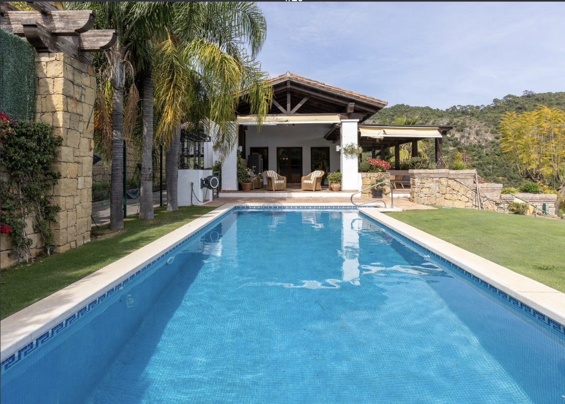 Villa in Benahavis, Andalusia, Spain 2 - 17850289