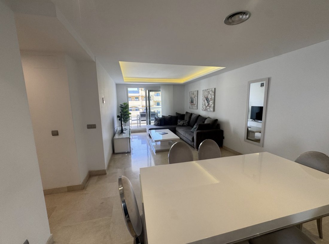 Penthouse in San Pedro de Alcantara, Andalusia, Spain 4 - 17850291