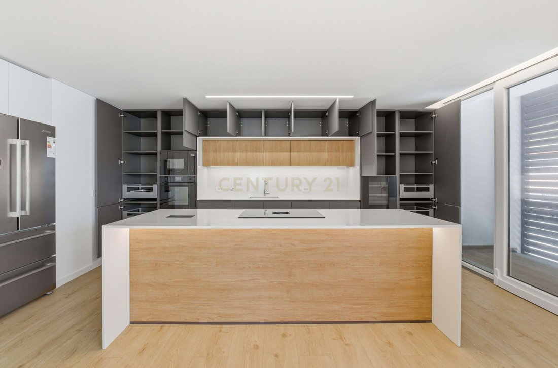 Apartment in Parede, Lisbon, Portugal 5 - 17850139