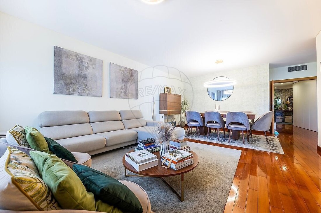 Apartment in Odivelas, Lisbon, Portugal 1 - 17850210